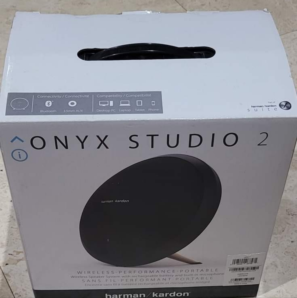 Harmon Kardon Onyx Studio 2 Speaker